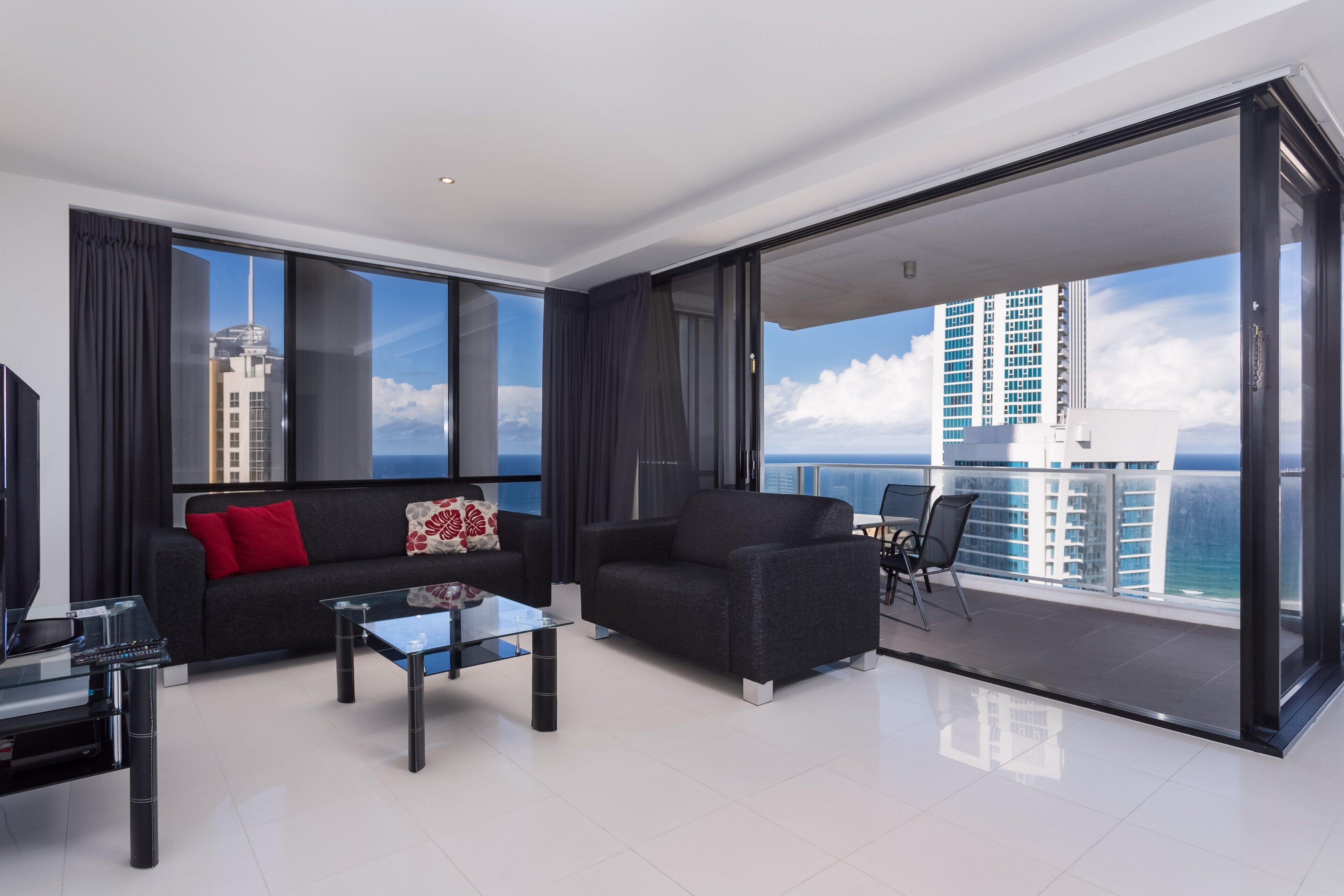 Circle on Cavill Level 35 Ocean & River View