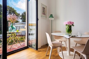 Dining - Bright Apartment in Santa Cruz Quarter. Santa Teresa V (Sevilla)