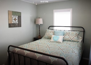 2 bedrooms, desk, free WiFi, bed sheets - Star lodge near the center (Star)