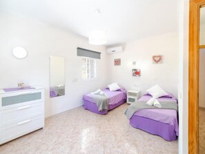 3 habitaciones, tabla de planchar con plancha y wifi 