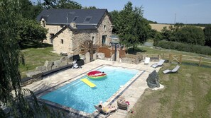 Piscine extérieure, piscine chauffée