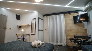 Kamar Double Comfort, pemandangan laut | 1 kamar tidur dan seprai premium