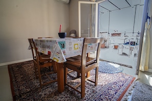 32-inch flat-screen TV with digital channels, TV - Casa Lerux (Agrigento)