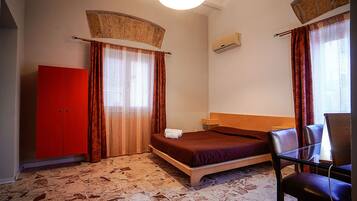 Kamar Double Comfort, pemandangan laut | 1 kamar tidur dan seprai premium