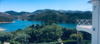 Holiday Apartment "Lakeside rest"