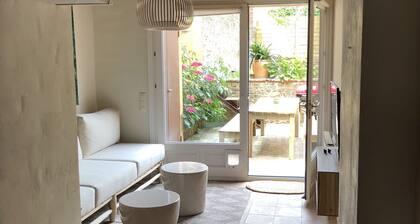 Encantadora casa del Empordà Costa Brava cerca de las mejores playas, jardín privado