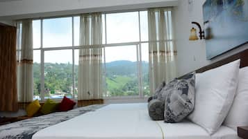 6 chambres, chambres insonorisées, Wi-Fi, draps fournis