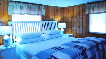 3 bedrooms, iron/ironing board, travel crib, free WiFi