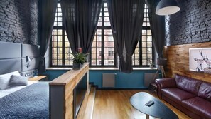 Suite (Master 1) | Minibar, iron/ironing board, free WiFi, bed sheets - Black Swan House (Gdansk)