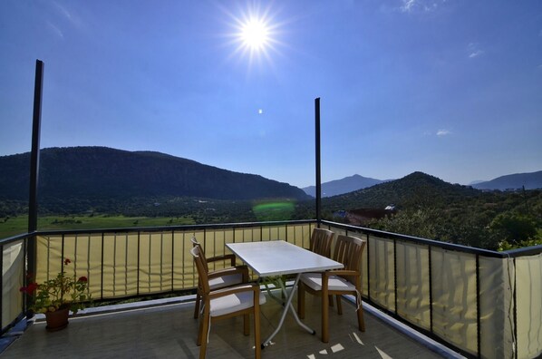 Appartement, 2 chambres | Balcon
