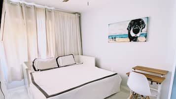 1 bedroom, WiFi, bed sheets