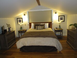 3 slaapkamers, een strijkplank/strijkijzer, gratis wifi, beddengoed