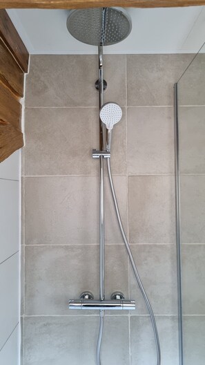 Bathtub, hair dryer