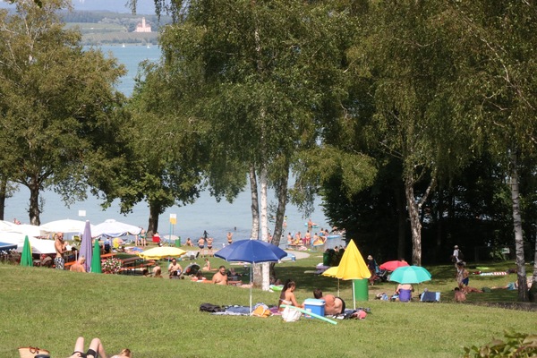 kostenloses Strandbad Litzelstetten mit Gastronomie