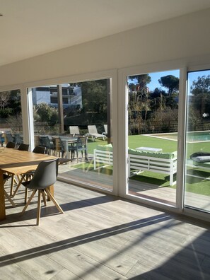 Interior - Casa Rio de Oro with pool and barbecue (Calonge)