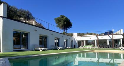 Casa Rio de Oro with pool and barbecue