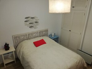 1 室のベッドルーム、ベッドシーツ