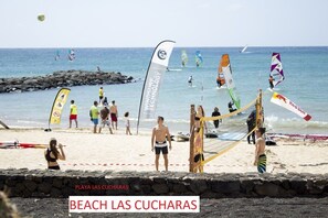 Camastros y toallas de playa 