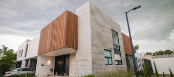 Casa Coto Sole frente Tec de Monterrey