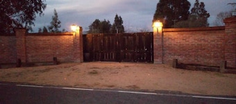 La Emboscada. Campo y comodidad