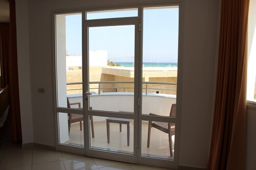 Apartment residence Privee 100m from the Beach