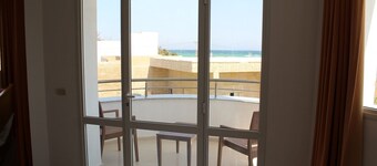 アパートレジデンスPriveeから100m