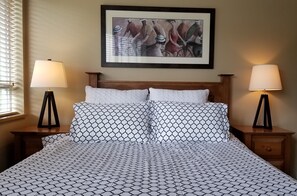 3 bedrooms, desk, iron/ironing board, WiFi