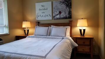 3 bedrooms, desk, iron/ironing board, WiFi