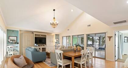 Direct Ocean Front, Private Pool, 100 steps to Lighthouse