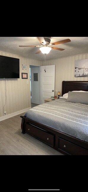 3 chambres, coffre-fort, Wi-Fi, literie fournie