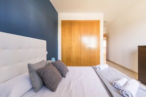 2 bedrooms, iron/ironing board