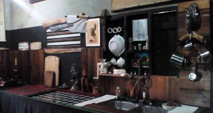 Eco-Rustic Museum House & Art Stage between two beaches