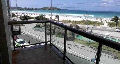 Apartment with panoramic view of Praia do Forte - the best location in Cabo Frio