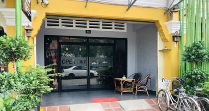 Maison Rivera Guest House