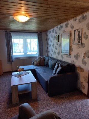 Unclassified image, 5 of 10, button