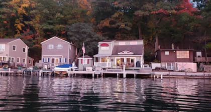 SunRae Hideaway-Lake home, steps to the water on Keuka's east side!