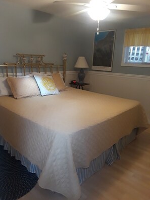 4 habitaciones, tabla de planchar con plancha y wifi gratis 