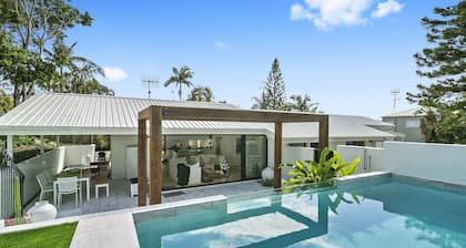 6 Currawong Street, Noosa Heads