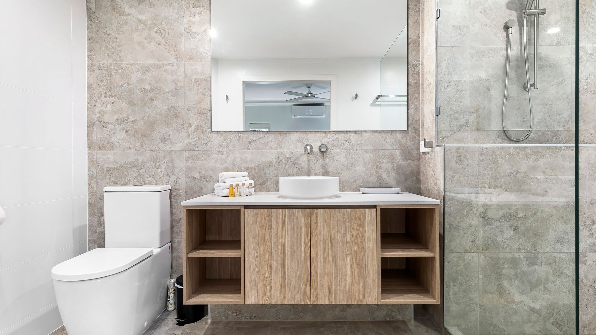 Unit 6 Taralla 18 Edgar Bennett Avenue Noosa Heads — image 9