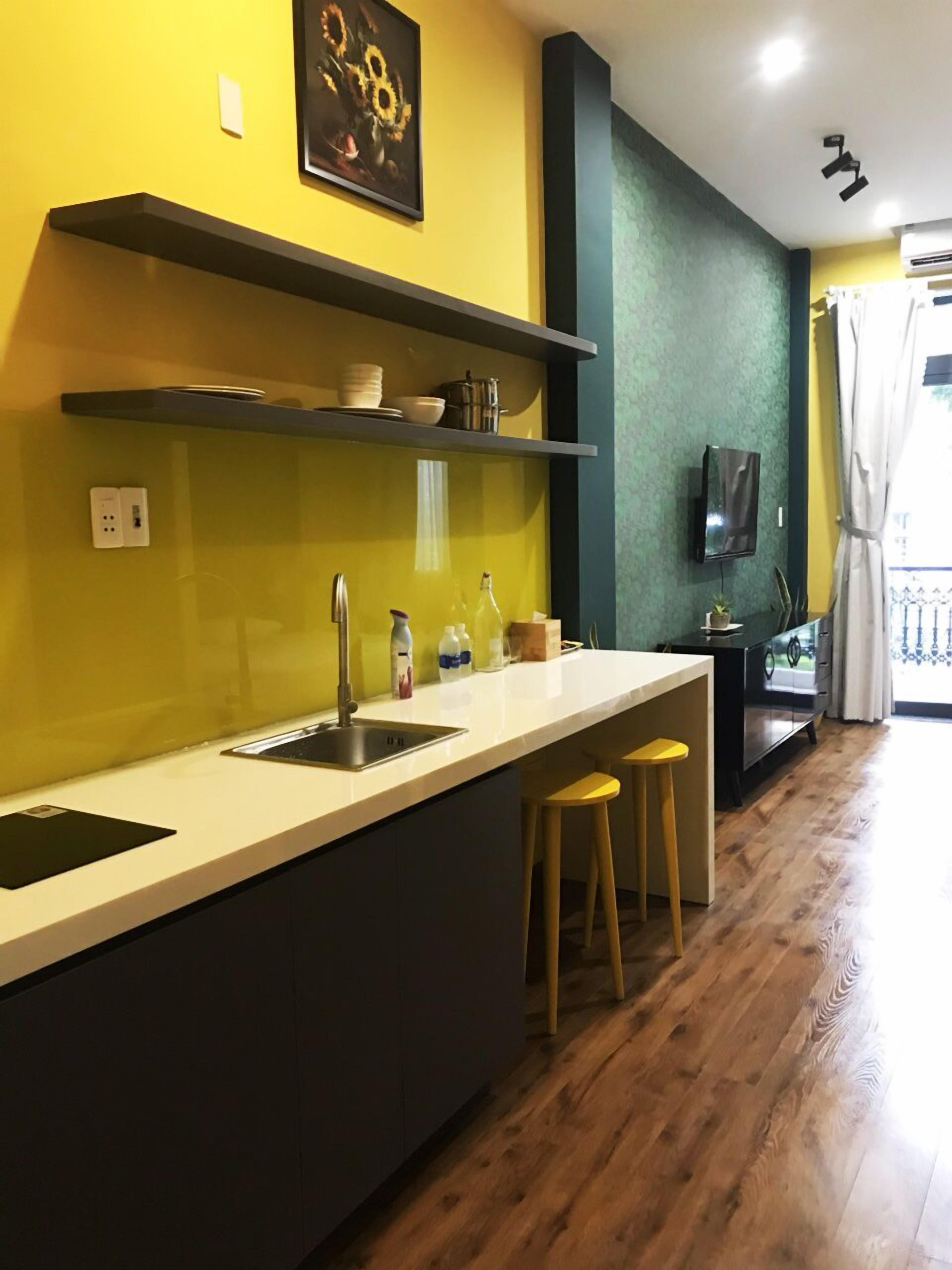 Kamar Double Deluks, 1 Tempat Tidur King, dapur | Makan di kamar