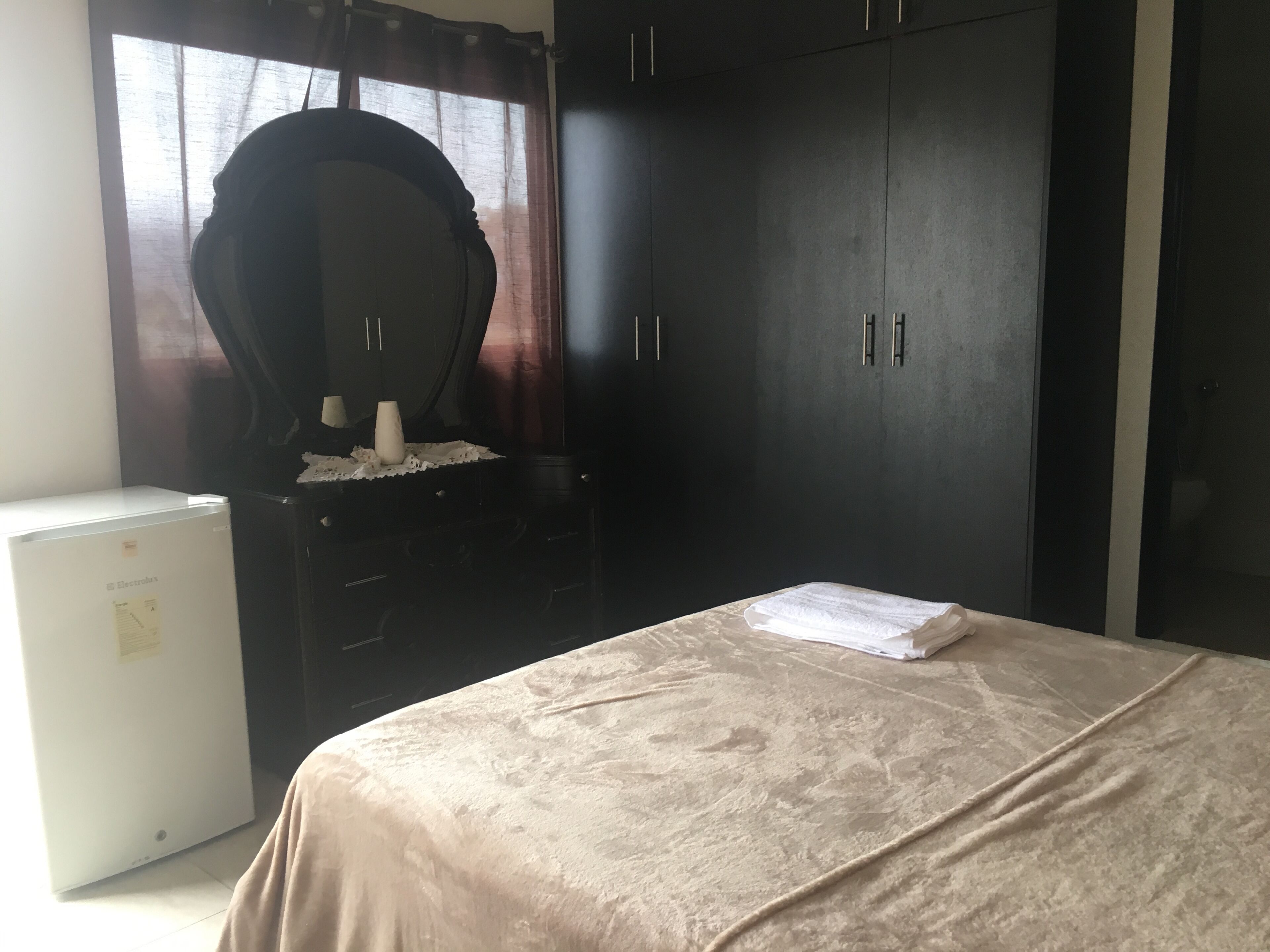 6 Schlafzimmer, Bügeleisen/Bügelbrett, Internetzugang, Bettwäsche