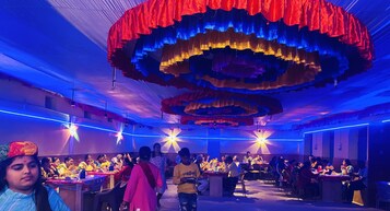 奢华帐篷房 | 共用厨房设施 | 公用冰箱、洗碗机、茶具/咖啡用具、厨具/餐具