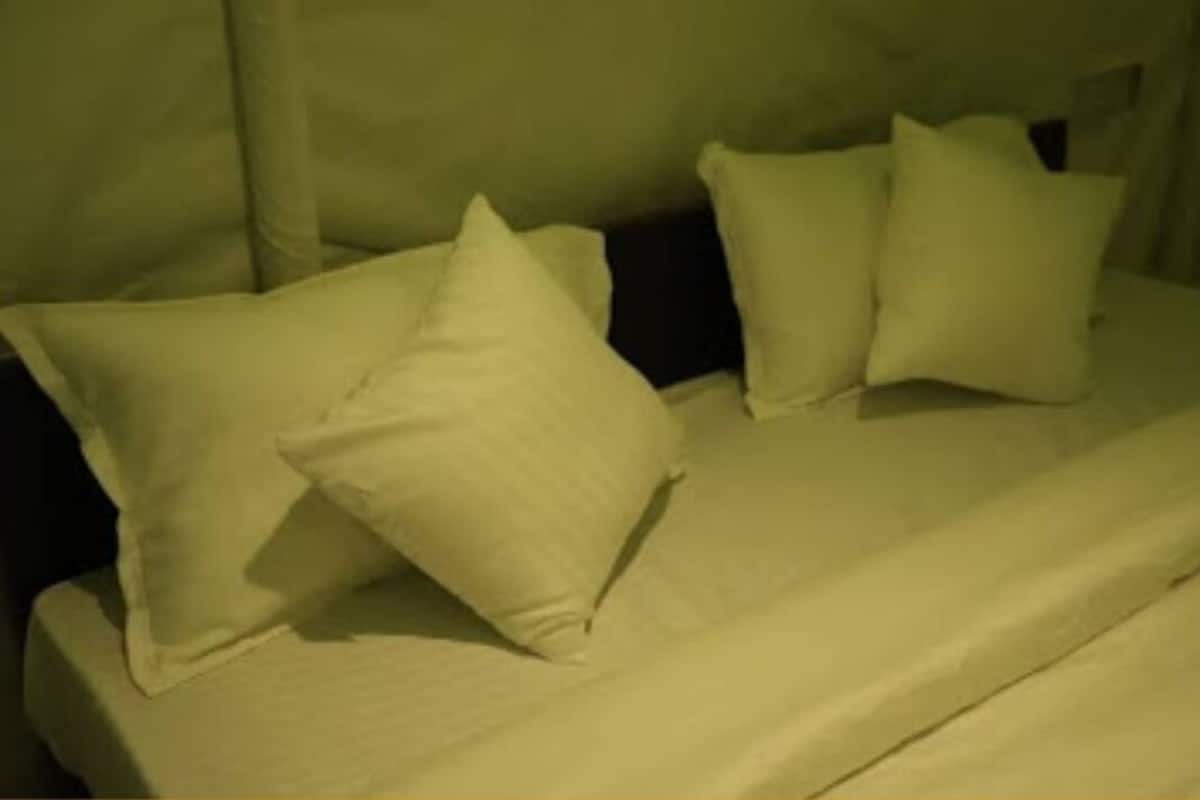 1 bedroom, premium bedding, down duvets, memory-foam beds