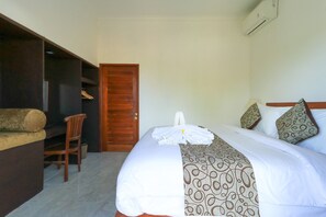 Deluxe Double Room | 1 bedroom, desk, rollaway beds, free WiFi - Kayu Manis Guest House Lembongan (Lembongan Island)