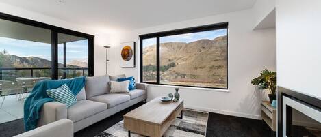 TV, fireplace, Netflix, streaming services