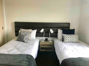 2 bedrooms, iron/ironing board, WiFi, bed sheets