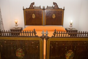 4 室のベッドルーム、アイロン / アイロン台、WiFi