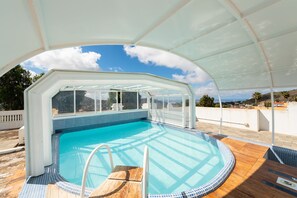 Innenpool, beheizter Pool