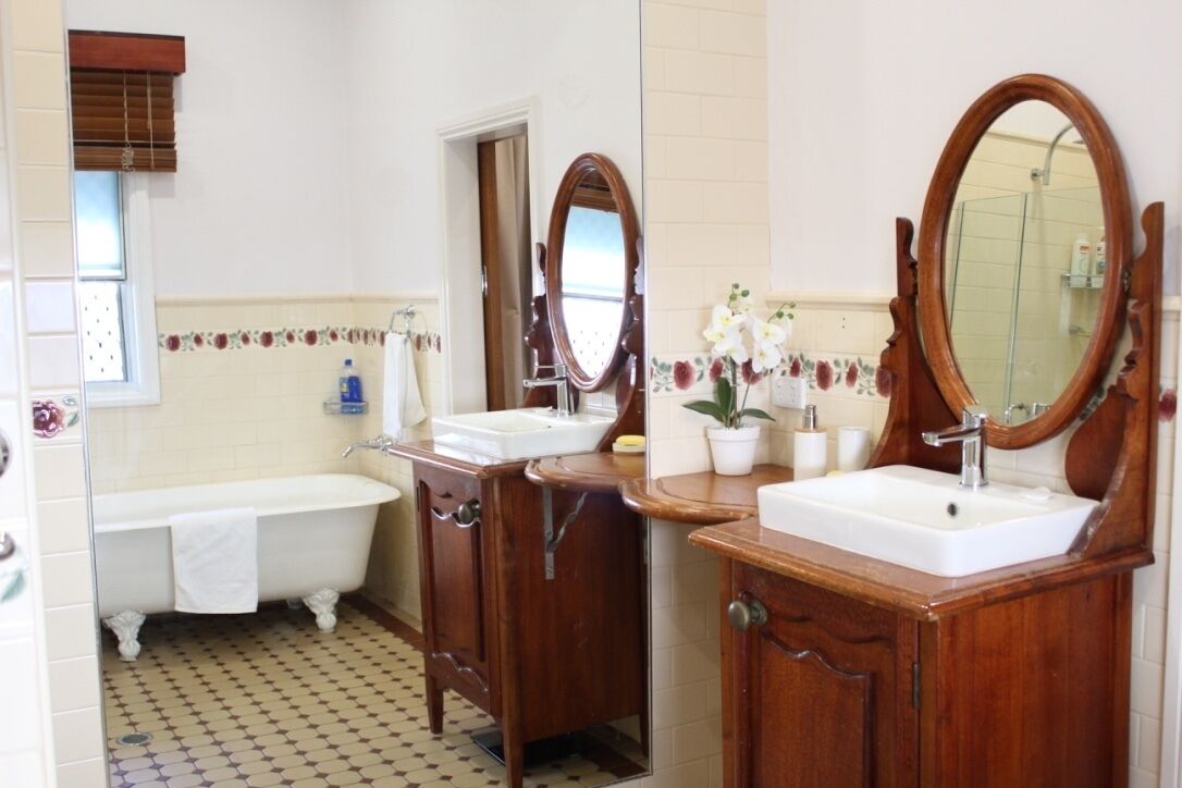 Cairns central  walking Distance \"Town House\" — image 27