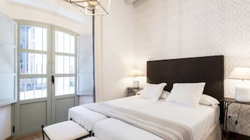 1 habitación, tabla de planchar con plancha, wifi y ropa de cama